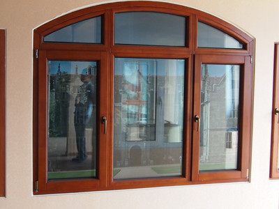 伊克斯鋁木門窗 集防火、防盜、防霧霾于一體的高端五金建材選擇